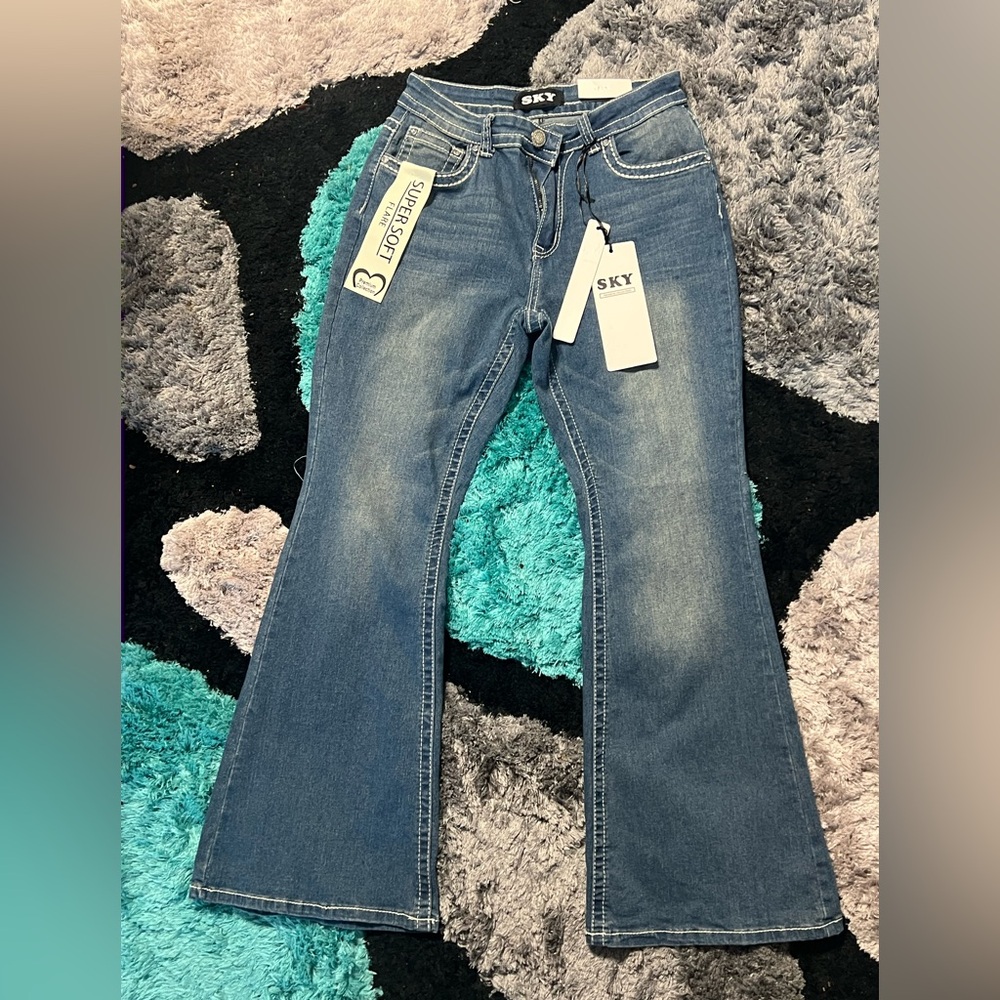 NWT Sky Blue Flare Leg Jeans - Super Soft Stretch Denim - Juniors 9